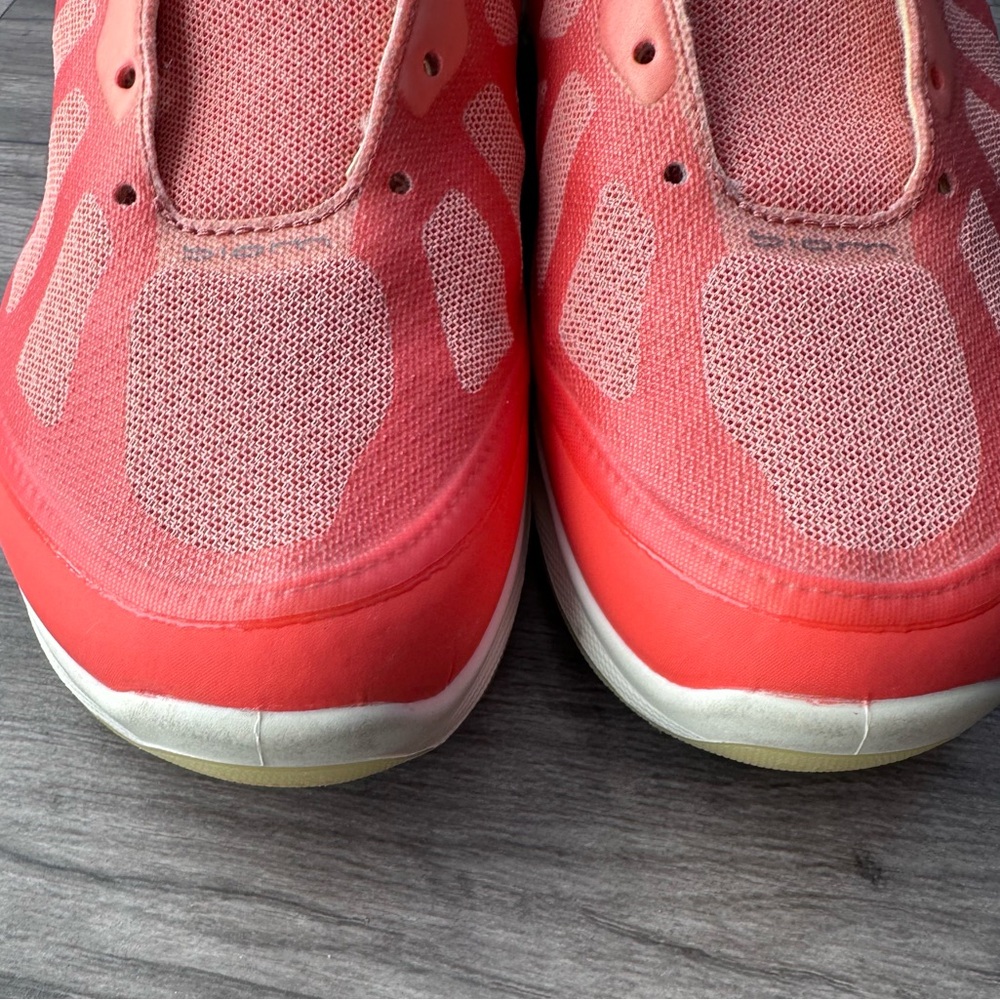 Ecco Biom Fjuel Racer Coral
Womens Trail Running Size
7/7.5/38 - Picture 11 of 15